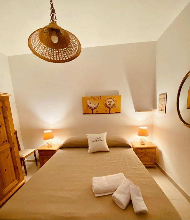 Adv Holiday House - Casa Vacanze San Cataldo  Extérieur photo